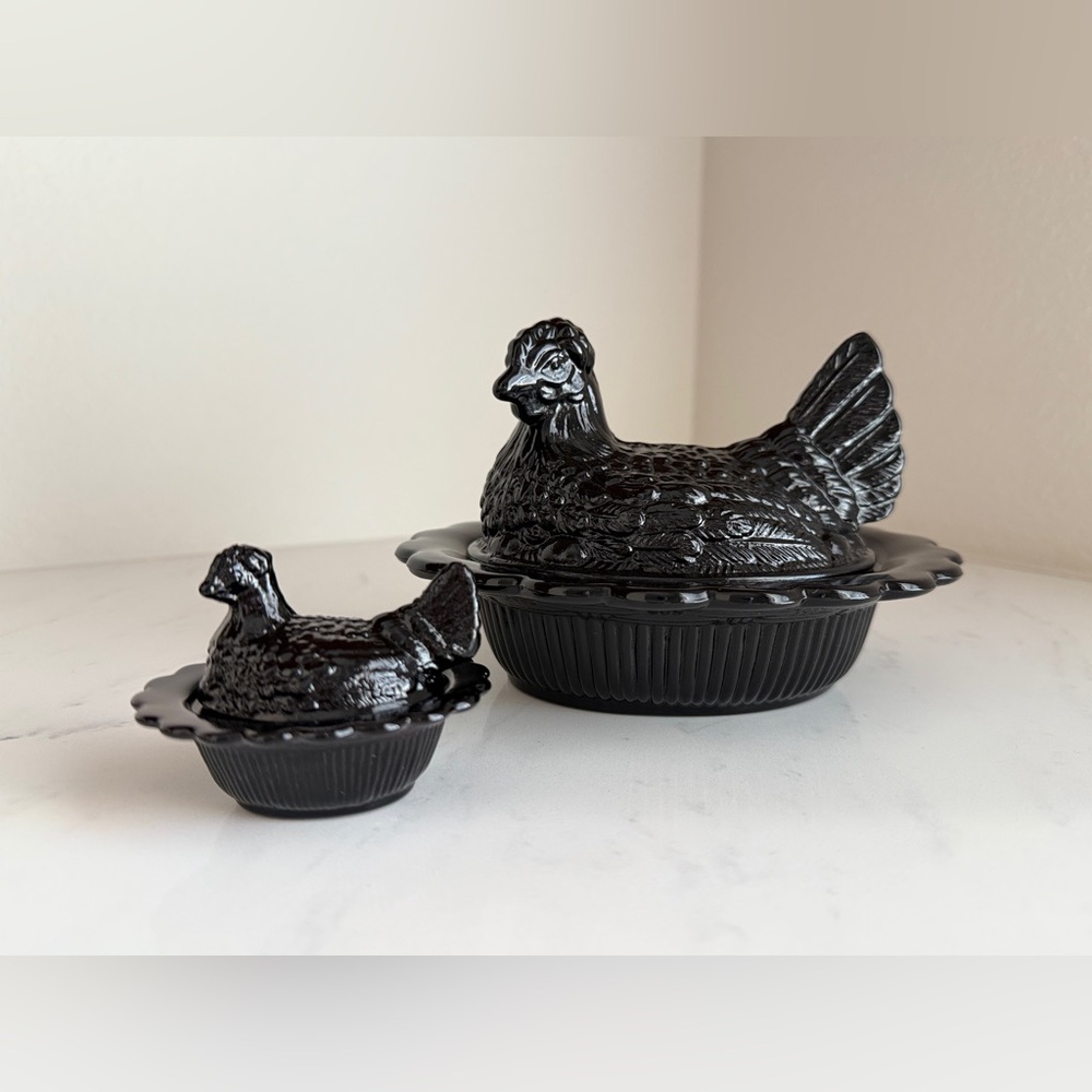 MOSSER GLOSSY BLACK Hen On Nest Set!